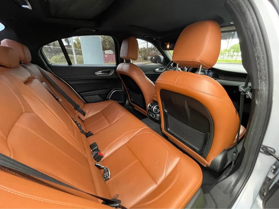 2023 Alfa Romeo Giulia - Image 6 of 12