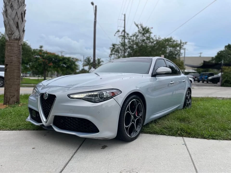 2023 Alfa Romeo Giulia - Image 3 of 12