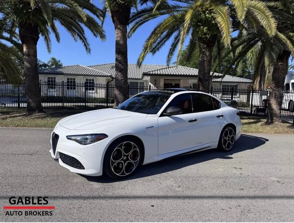 2023 Alfa Romeo Giulia - Image 3 of 8