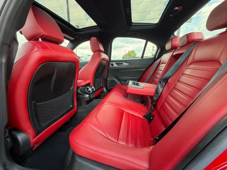2023 Alfa Romeo Giulia - Image 18 of 20