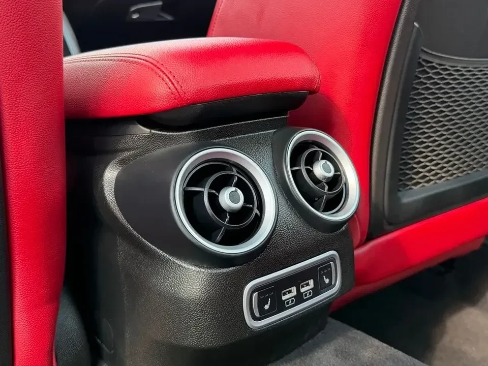 2023 Alfa Romeo Giulia - Image 20 of 20