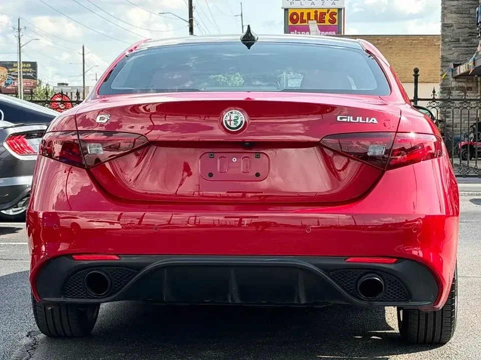 2023 Alfa Romeo Giulia - Image 6 of 20