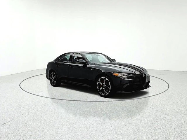 2023 Alfa Romeo Giulia - Image 7 of 19