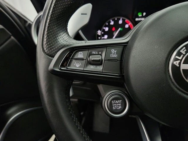 2023 Alfa Romeo Giulia - Image 19 of 19