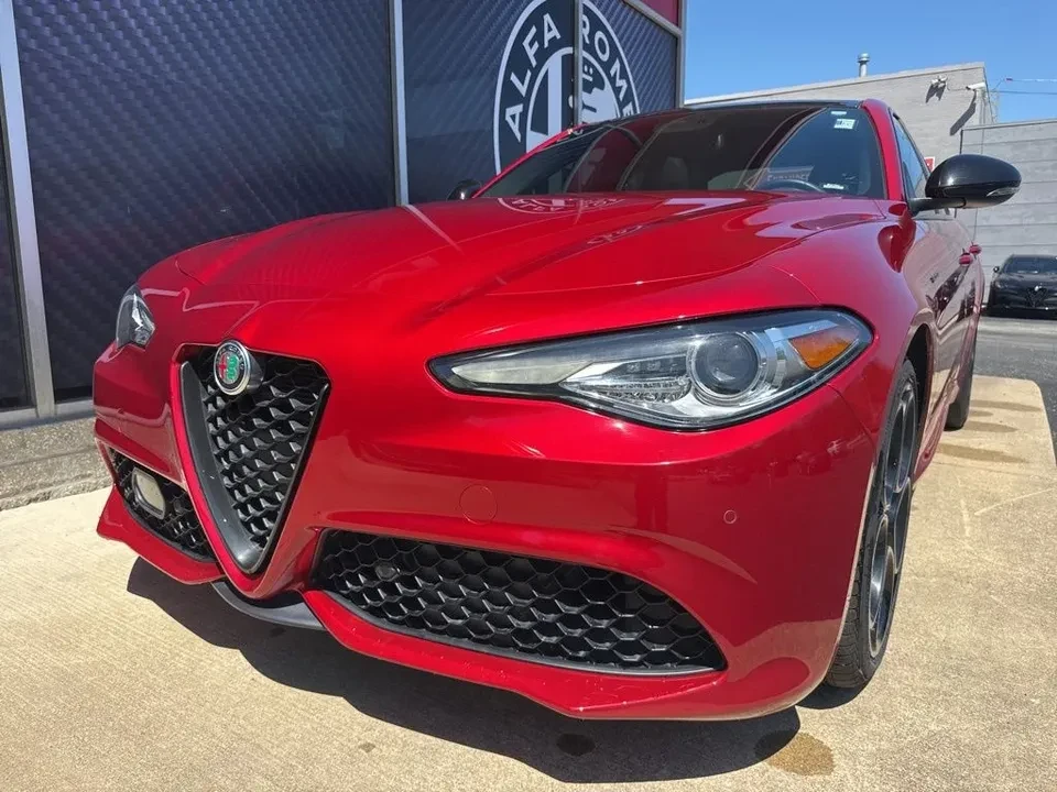 2023 Alfa Romeo Giulia - Image 7 of 20