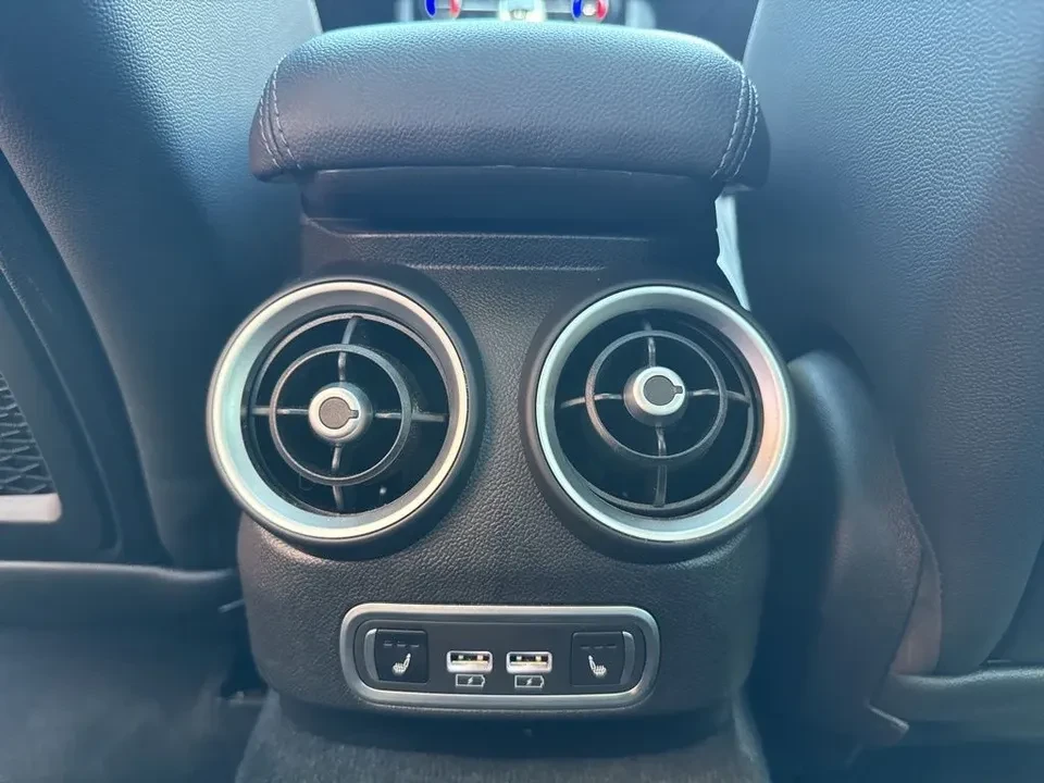 2023 Alfa Romeo Giulia - Image 20 of 20