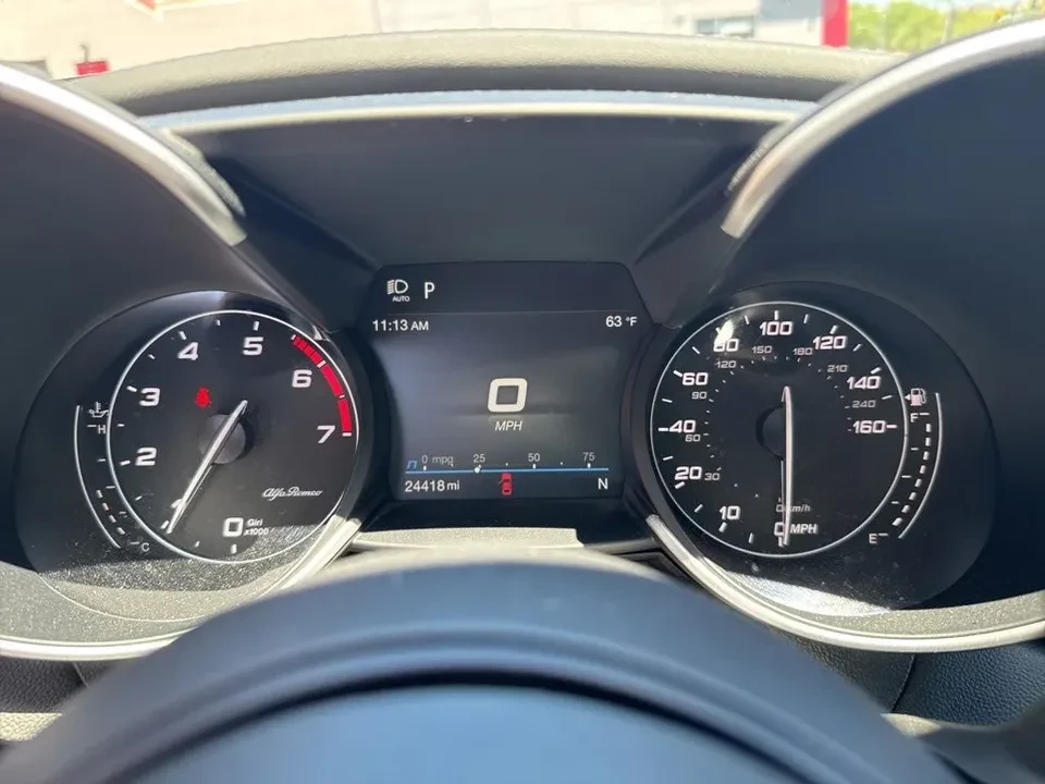 2023 Alfa Romeo Giulia - Image 16 of 20