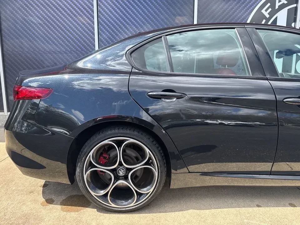 2023 Alfa Romeo Giulia - Image 3 of 17