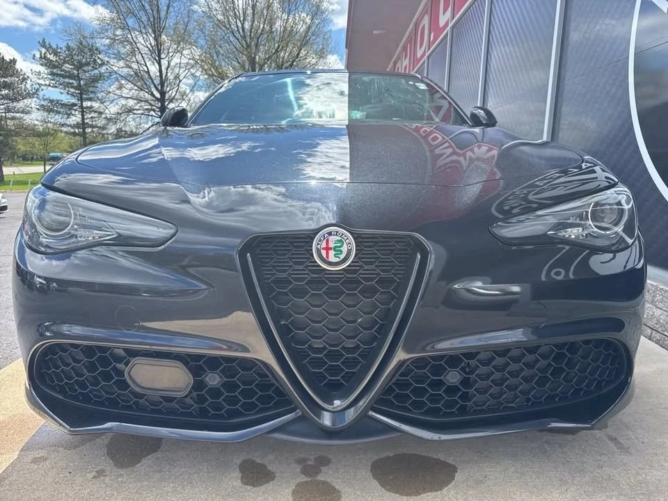 2023 Alfa Romeo Giulia - Image 5 of 17