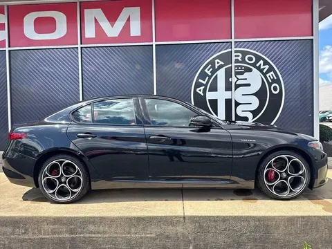 2023 Alfa Romeo Giulia Veloce AWD