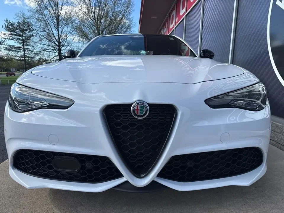 2023 Alfa Romeo Giulia - Image 3 of 19
