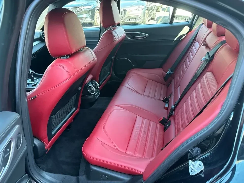 2023 Alfa Romeo Giulia - Image 18 of 20
