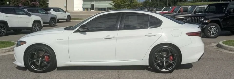 2023 Alfa Romeo Giulia - Image 4 of 11