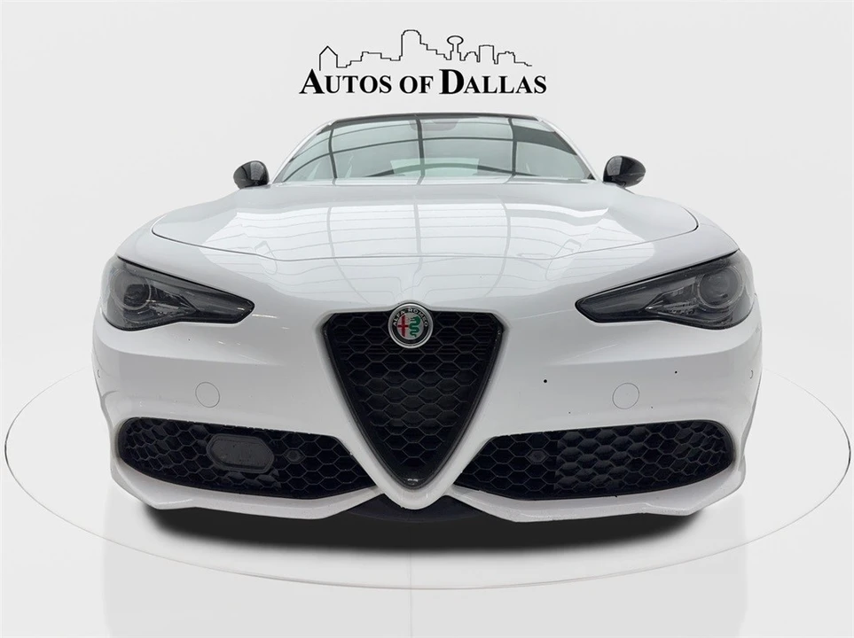 2023 Alfa Romeo Giulia - Image 4 of 12