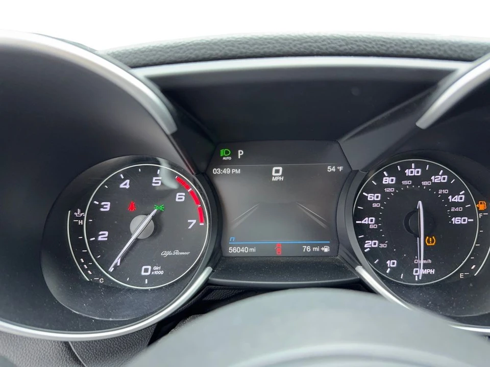 2023 Alfa Romeo Giulia - Image 16 of 21
