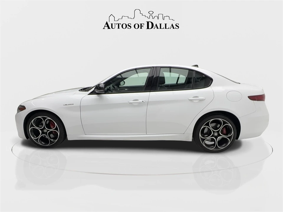 2023 Alfa Romeo Giulia - Image 6 of 12