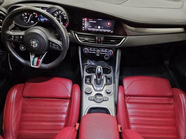 2023 Alfa Romeo Giulia - Image 9 of 15
