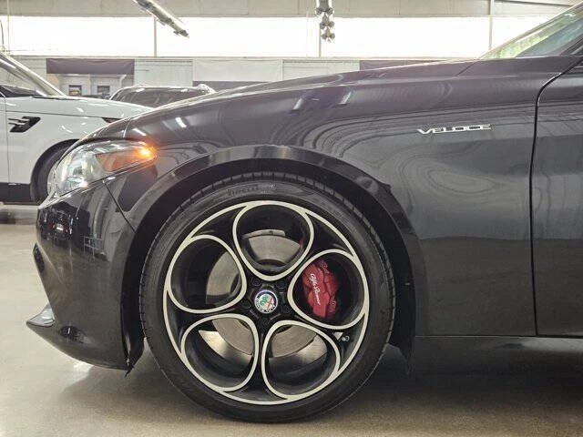 2023 Alfa Romeo Giulia - Image 7 of 15