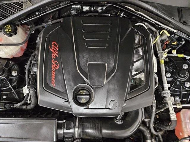 2023 Alfa Romeo Giulia - Image 15 of 15