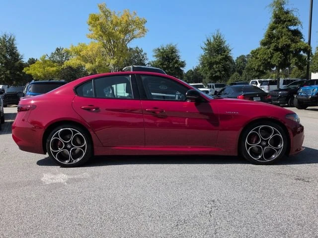 2023 Alfa Romeo Giulia - Image 2 of 19