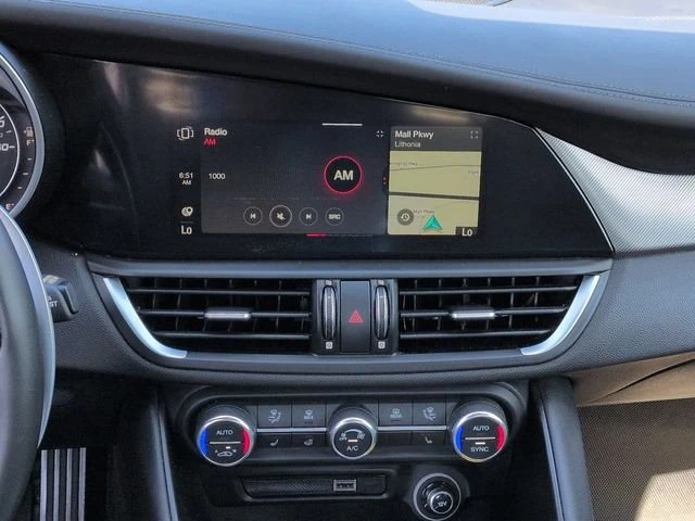 2023 Alfa Romeo Giulia - Image 16 of 19