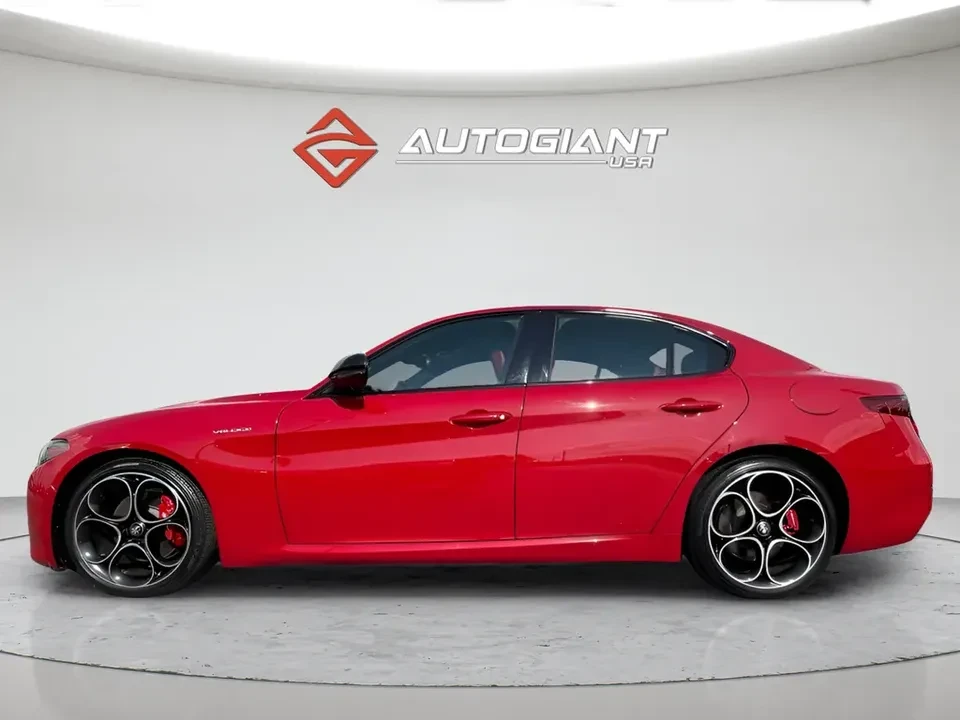 2023 Alfa Romeo Giulia - Image 3 of 20