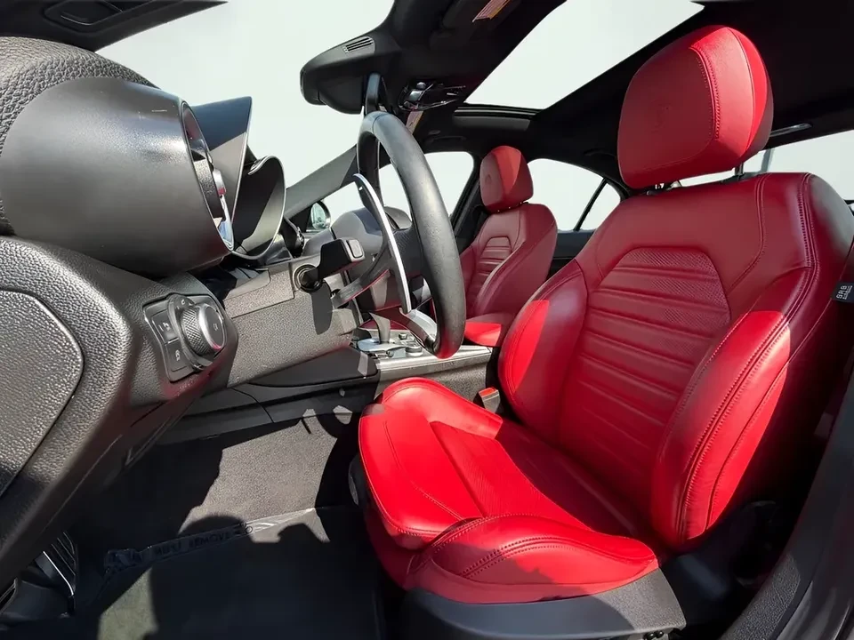 2023 Alfa Romeo Giulia - Image 17 of 20