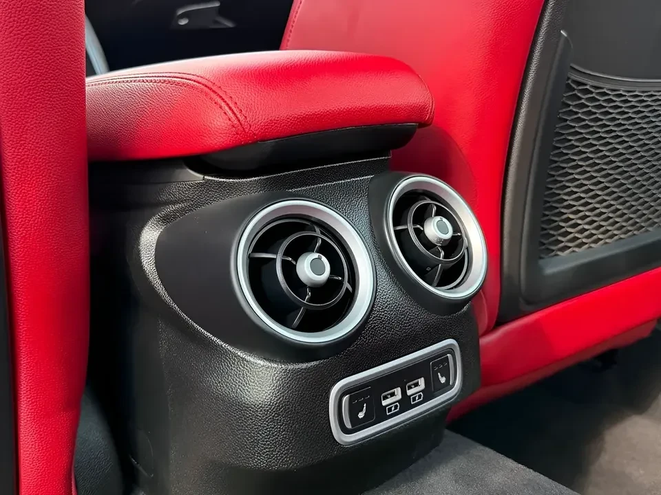 2023 Alfa Romeo Giulia - Image 20 of 20