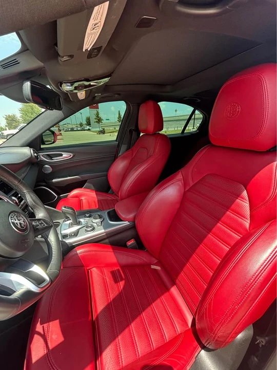 2023 Alfa Romeo Giulia - Image 6 of 10