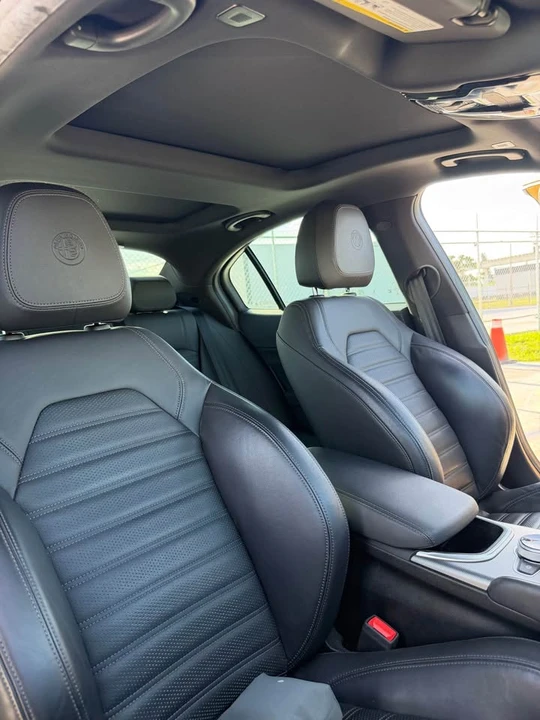 2023 Alfa Romeo Giulia - Image 12 of 12