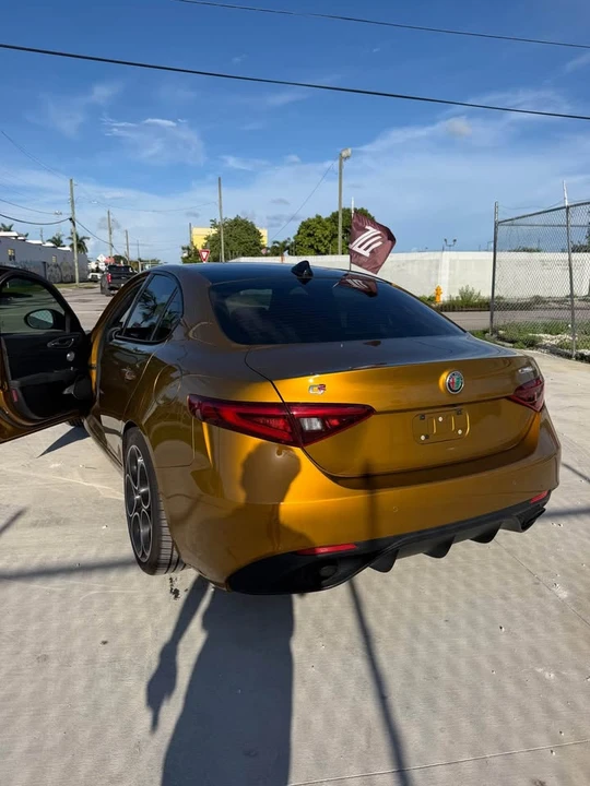 2023 Alfa Romeo Giulia - Image 7 of 12