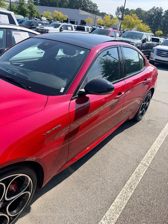 2023 Alfa Romeo Giulia - Image 3 of 4