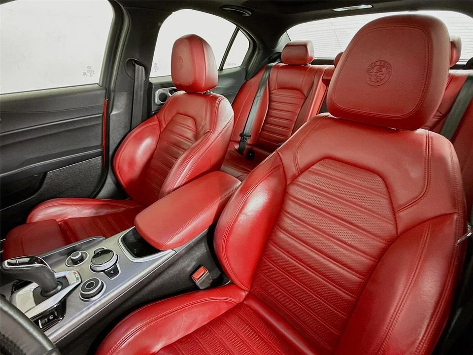 2023 Alfa Romeo Giulia - Image 21 of 21