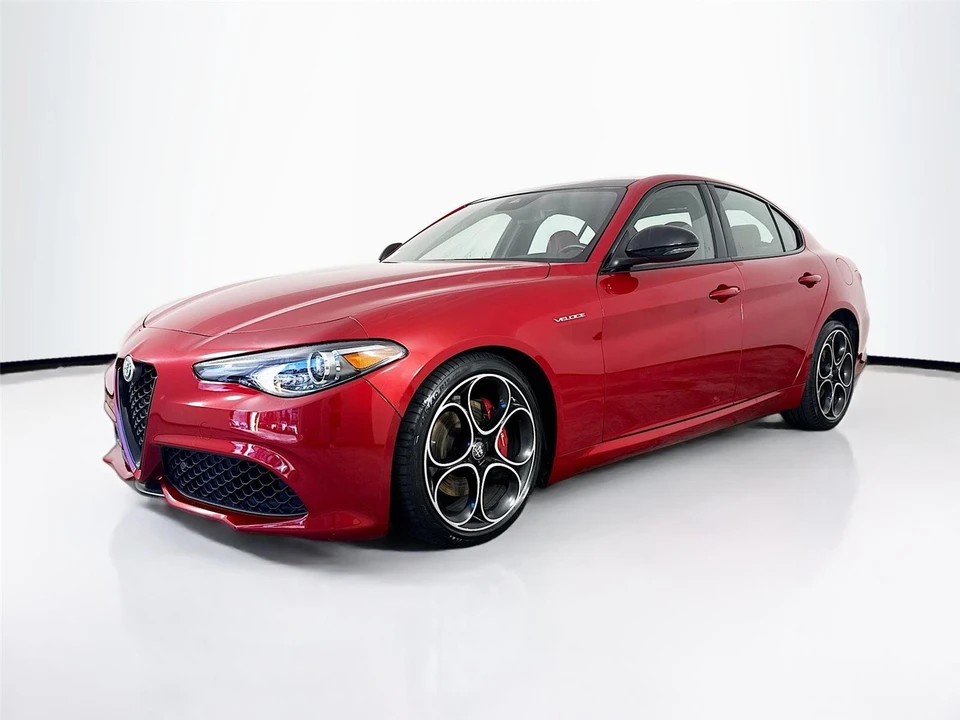 2023 Alfa Romeo Giulia - Image 3 of 21