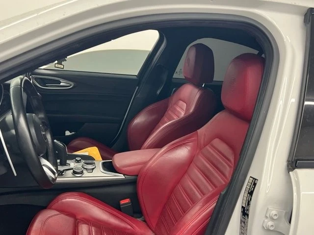 2023 Alfa Romeo Giulia - Image 9 of 12