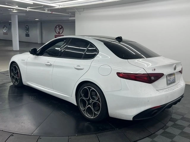 2023 Alfa Romeo Giulia - Image 4 of 12