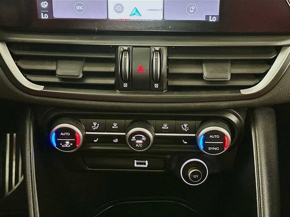 2023 Alfa Romeo Giulia - Image 13 of 20
