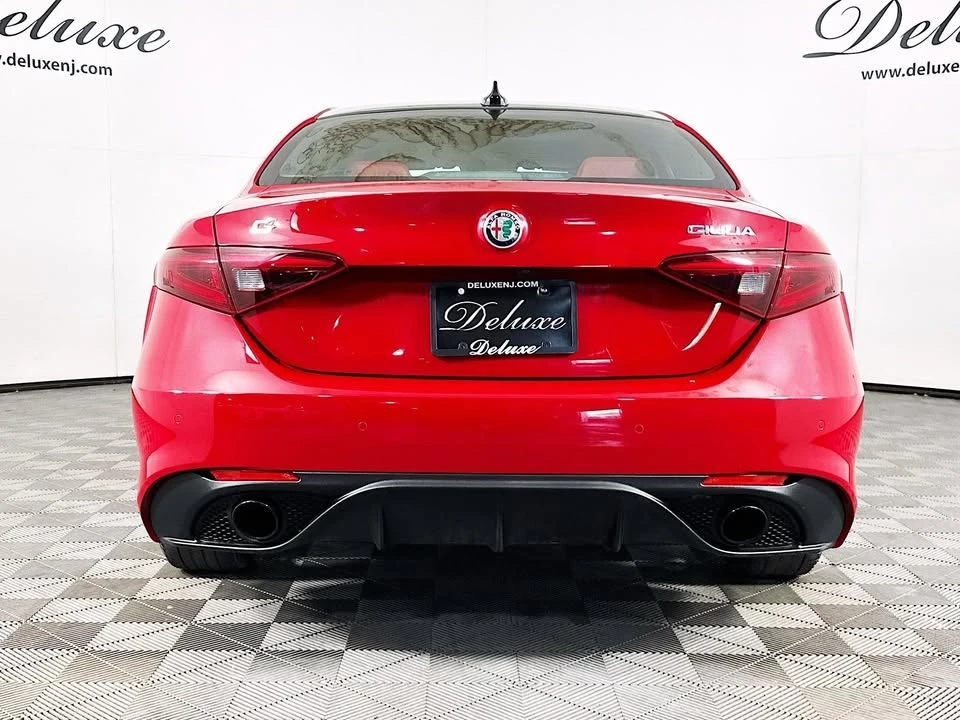 2023 Alfa Romeo Giulia - Image 5 of 20