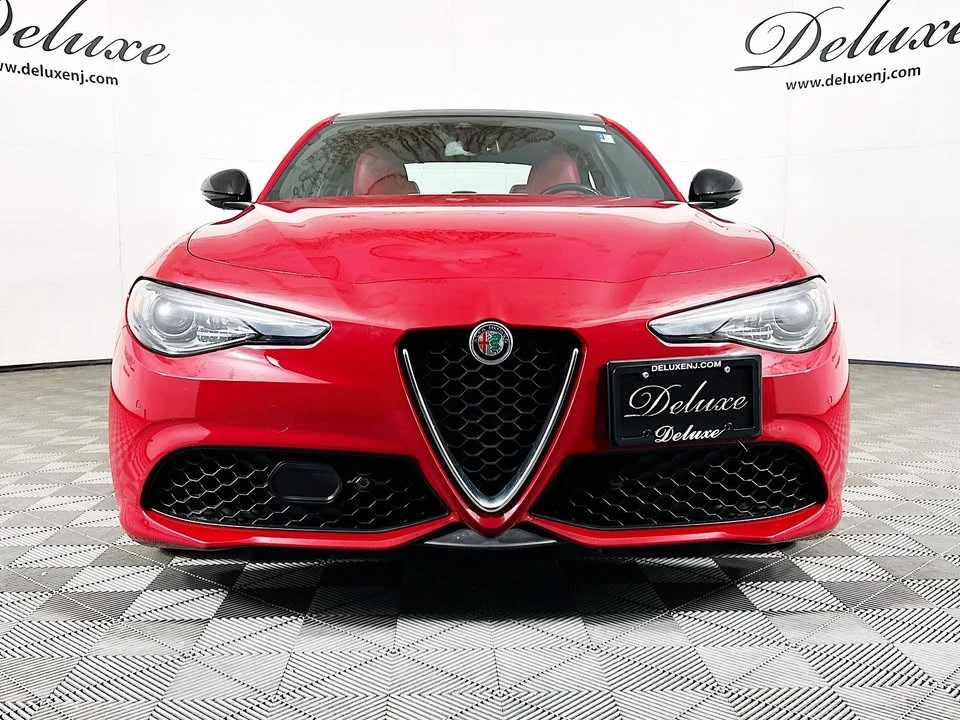2023 Alfa Romeo Giulia - Image 2 of 20