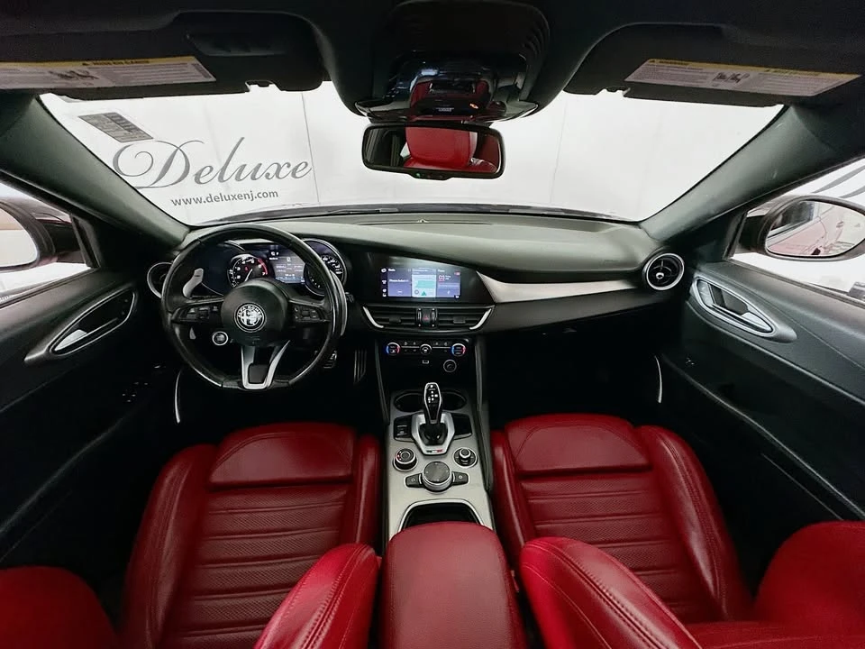 2023 Alfa Romeo Giulia - Image 20 of 20