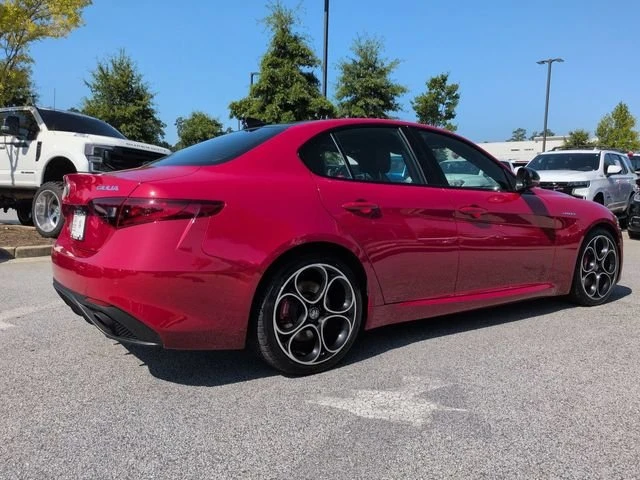 2023 Alfa Romeo Giulia - Image 5 of 19