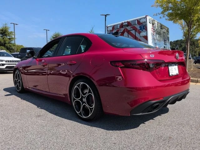 2023 Alfa Romeo Giulia - Image 7 of 19