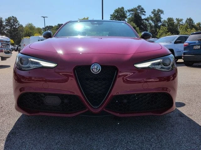 2023 Alfa Romeo Giulia - Image 2 of 19