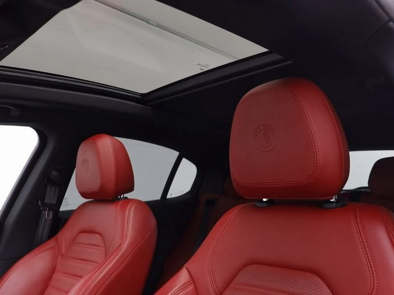 2023 Alfa Romeo Stelvio - Image 13 of 20