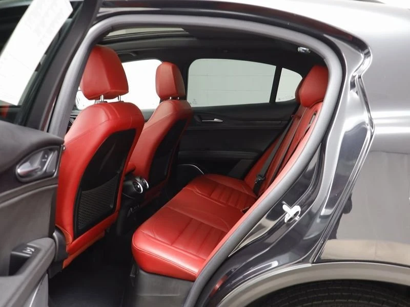 2023 Alfa Romeo Stelvio - Image 14 of 20