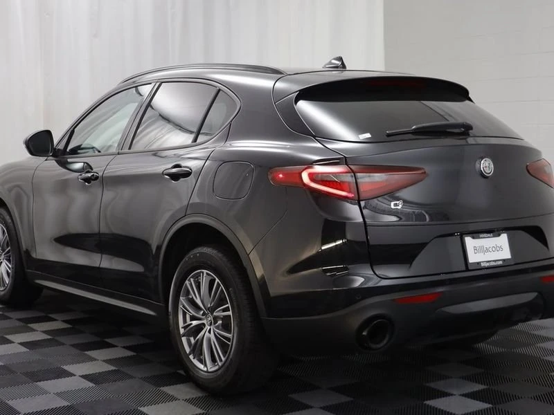 2023 Alfa Romeo Stelvio - Image 15 of 20