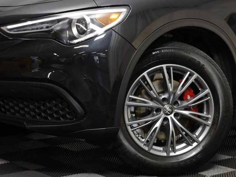 2023 Alfa Romeo Stelvio - Image 3 of 20