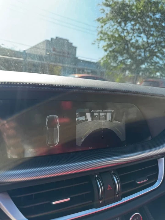 2023 Alfa Romeo Stelvio - Image 13 of 18