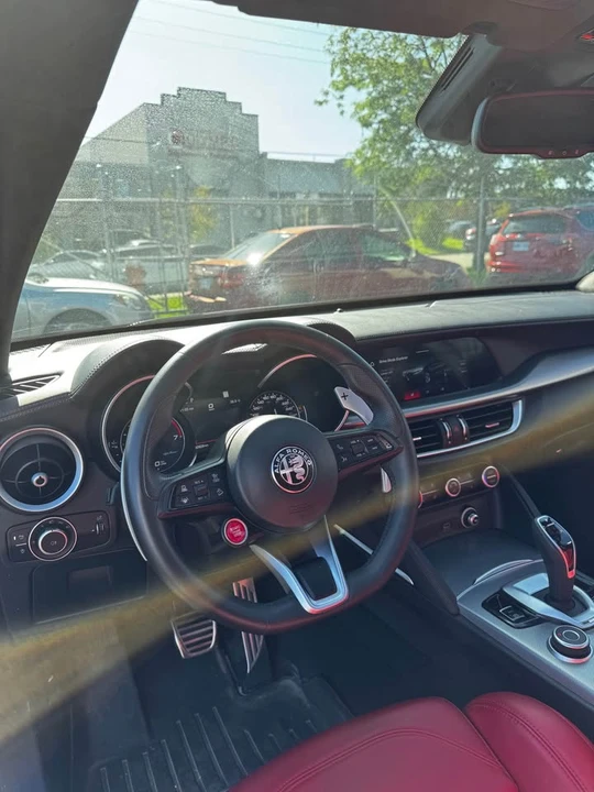 2023 Alfa Romeo Stelvio - Image 8 of 18