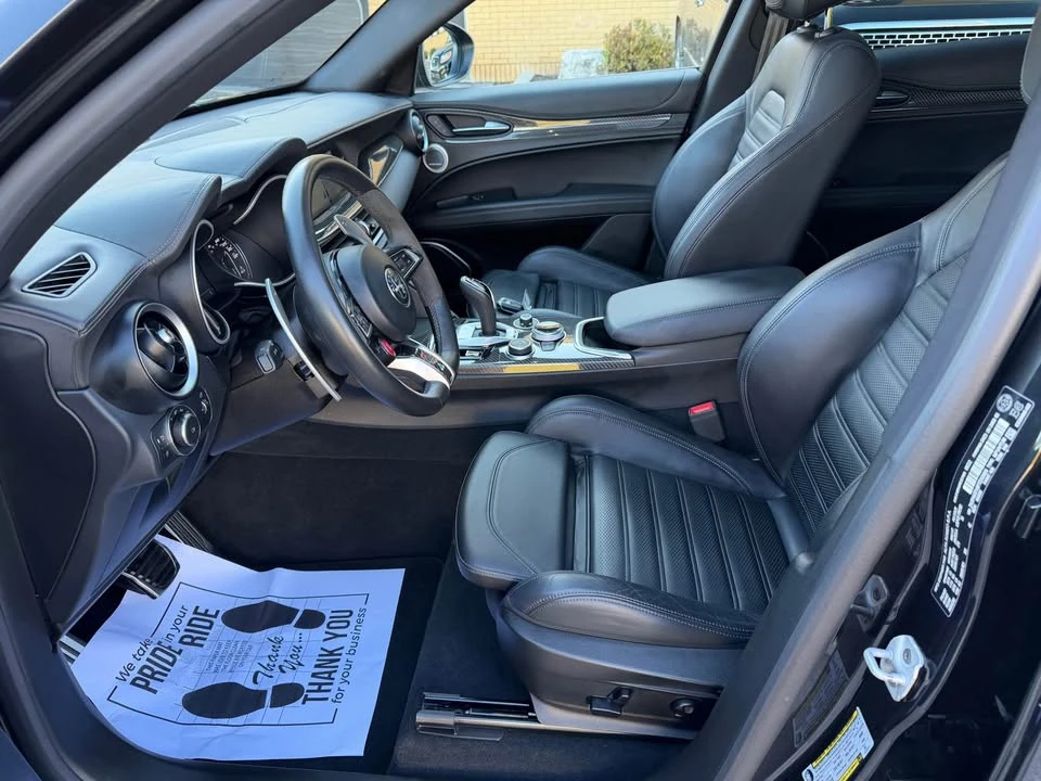 2023 Alfa Romeo Stelvio - Image 13 of 19